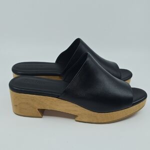 Belina Black Leather Tetouan Clog